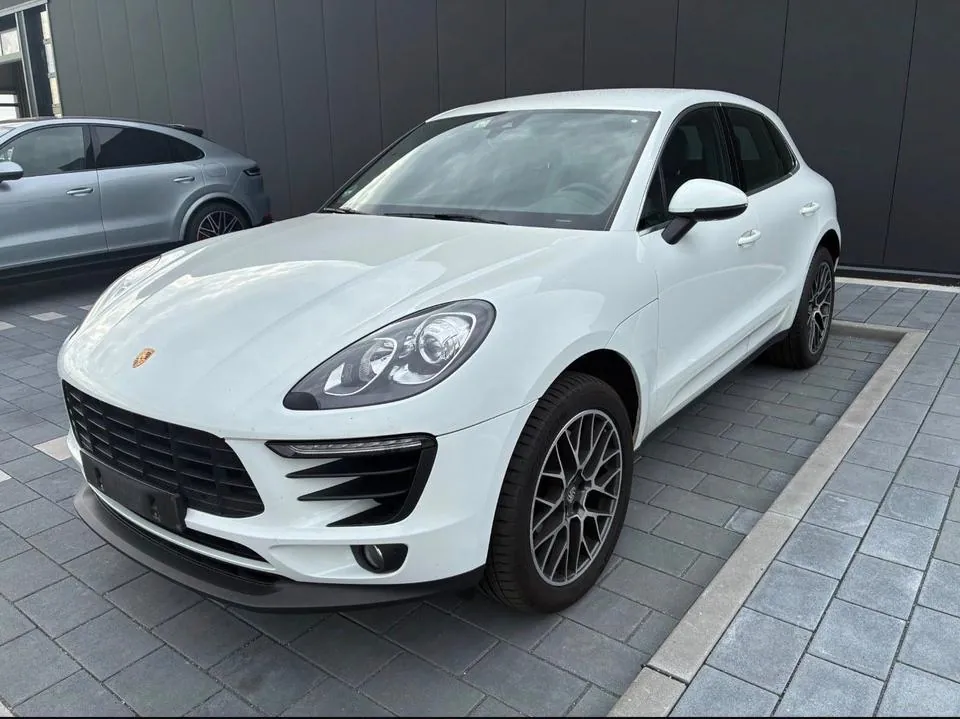Porsche Macan S
