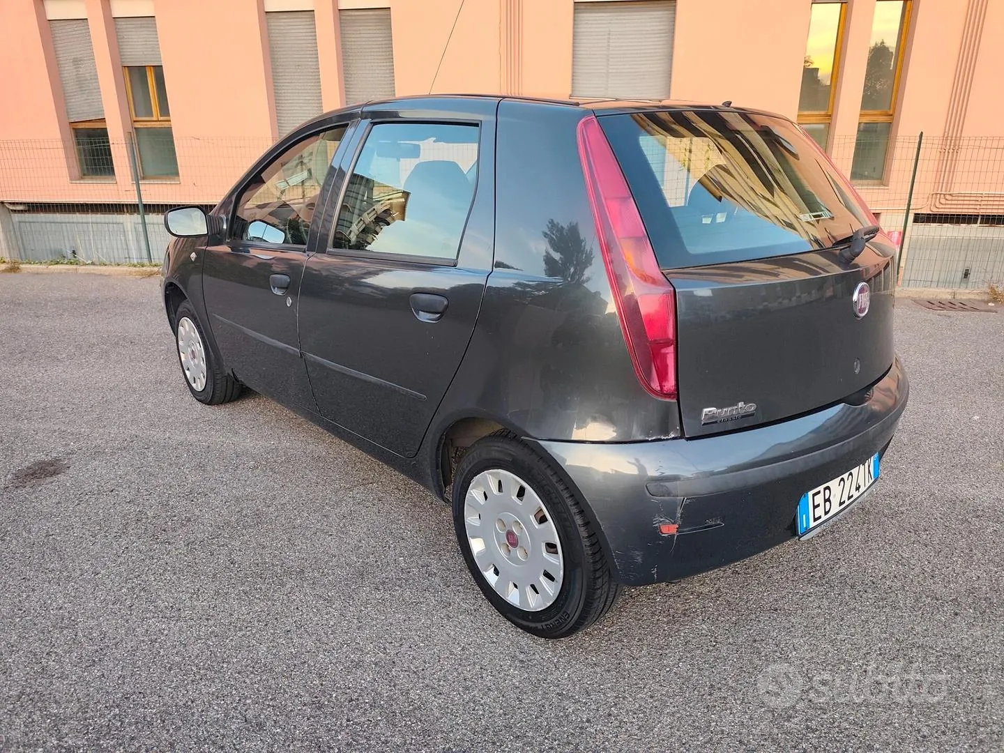 Fiat Punto 2010 photo 5