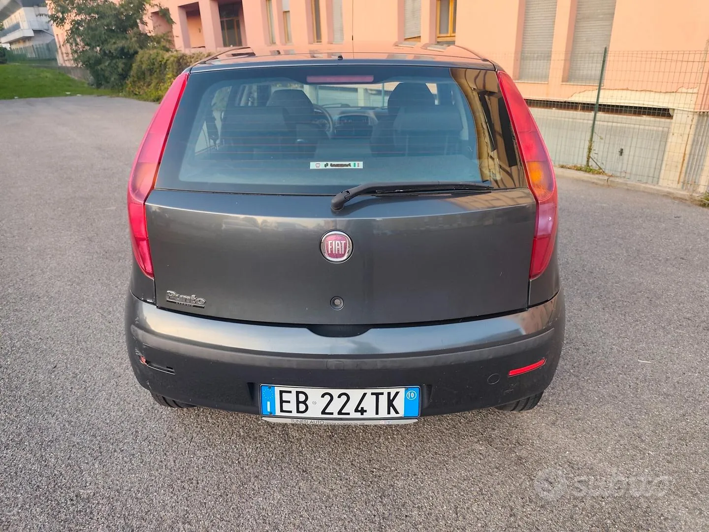 Fiat Punto 2010 photo 4