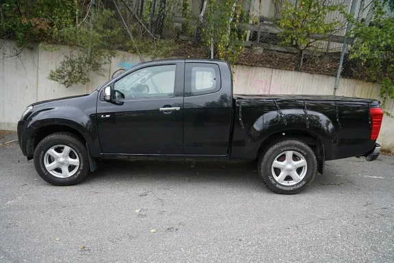 Isuzu D-Max 2014 photo 2