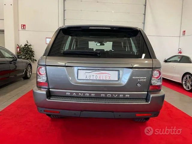 Land Rover Range Rover Sport 2011 photo 5