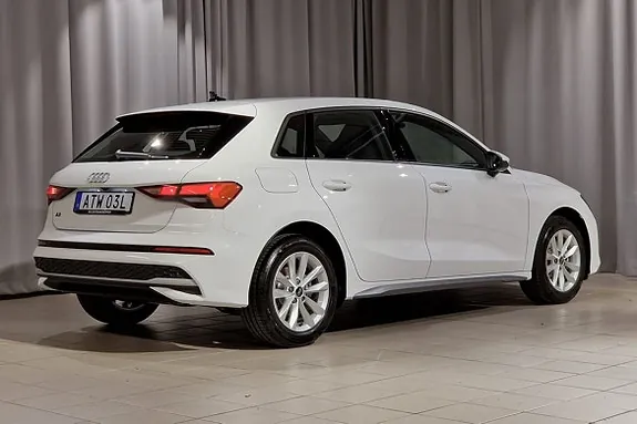 Audi A3 2027 photo 4