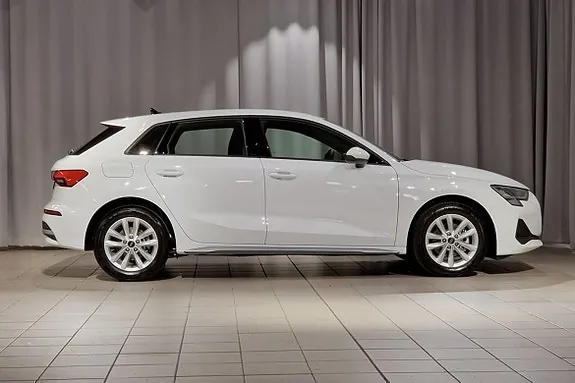 Audi A3 2027 photo 3