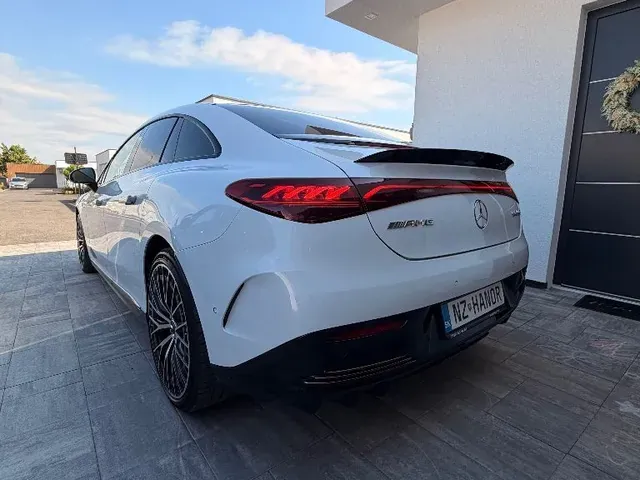 Mercedes-Benz Eqe