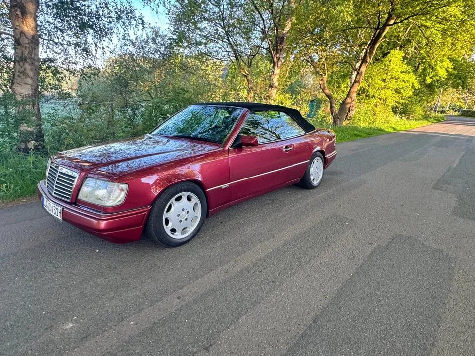 Mercedes-Benz E 220 Cabrio