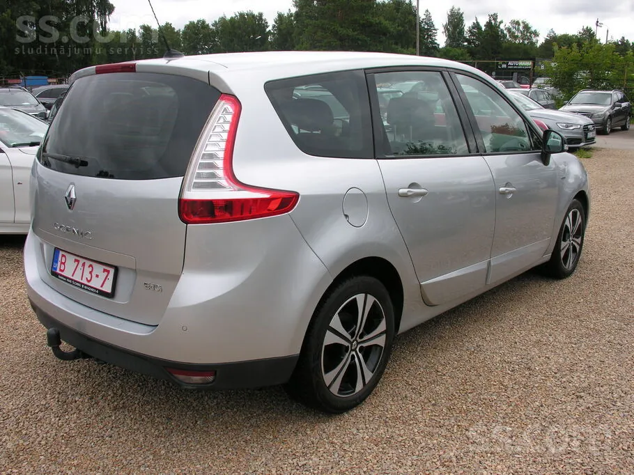 Renault Grand Scenic 2011 photo 3