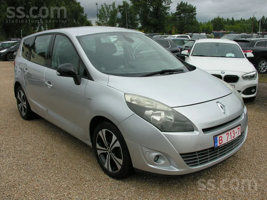 Renault Grand Scenic 2011 photo 2