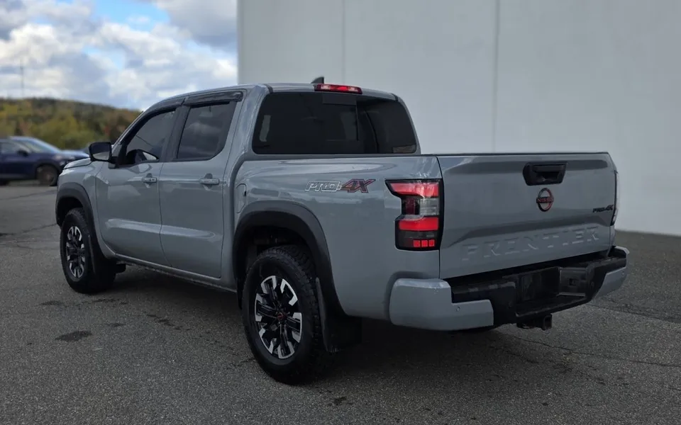 Nissan Frontier 2024 photo 3