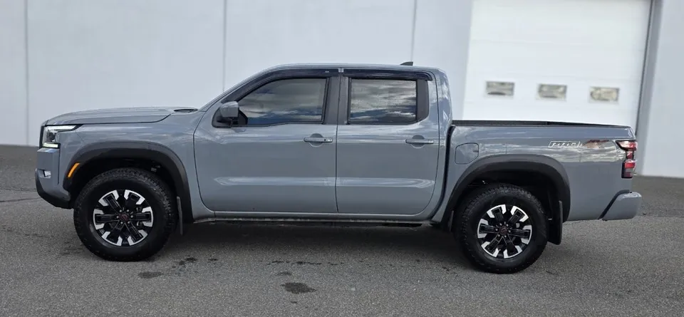 Nissan Frontier 2024 photo 2