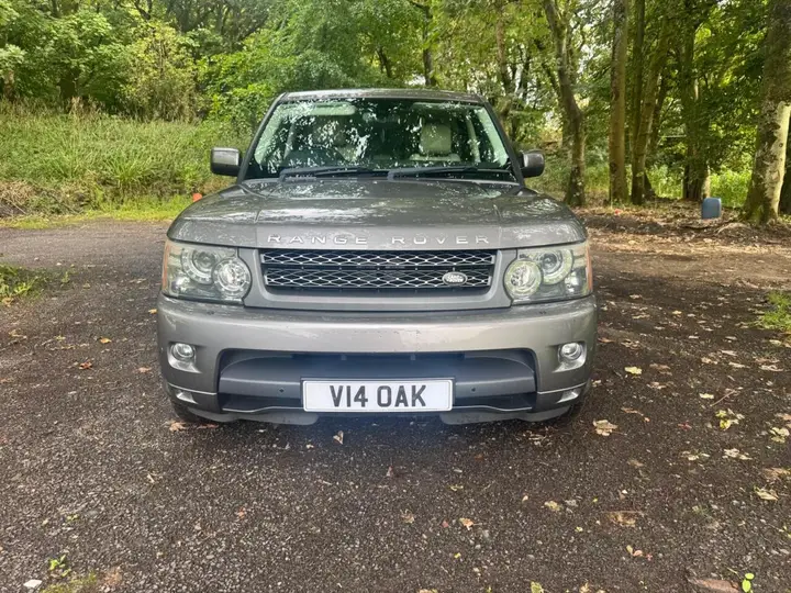 Land Rover Range Rover Sport 2010 photo 2