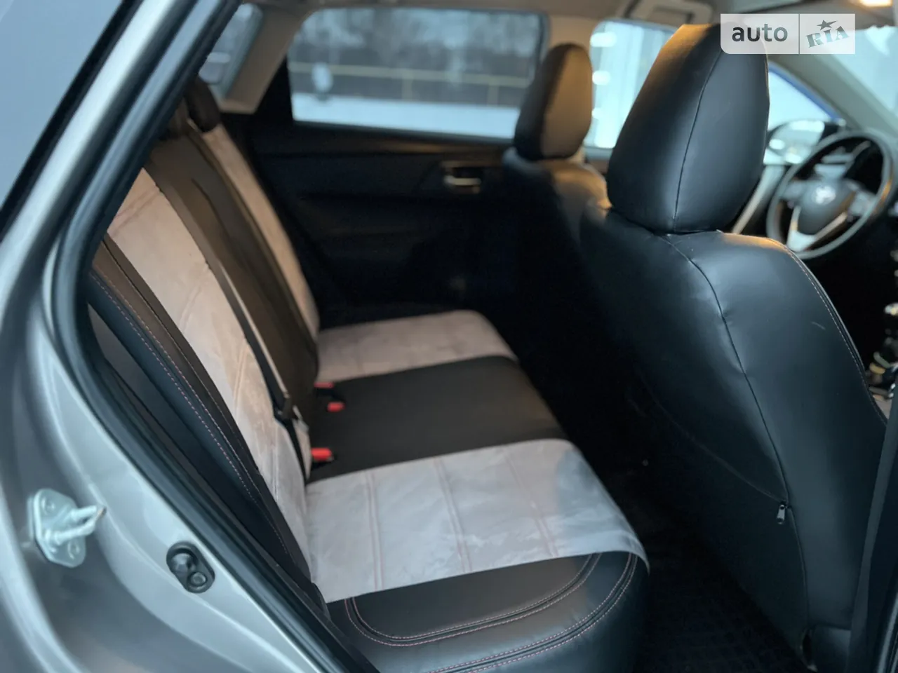 Toyota Auris 2013 photo 5