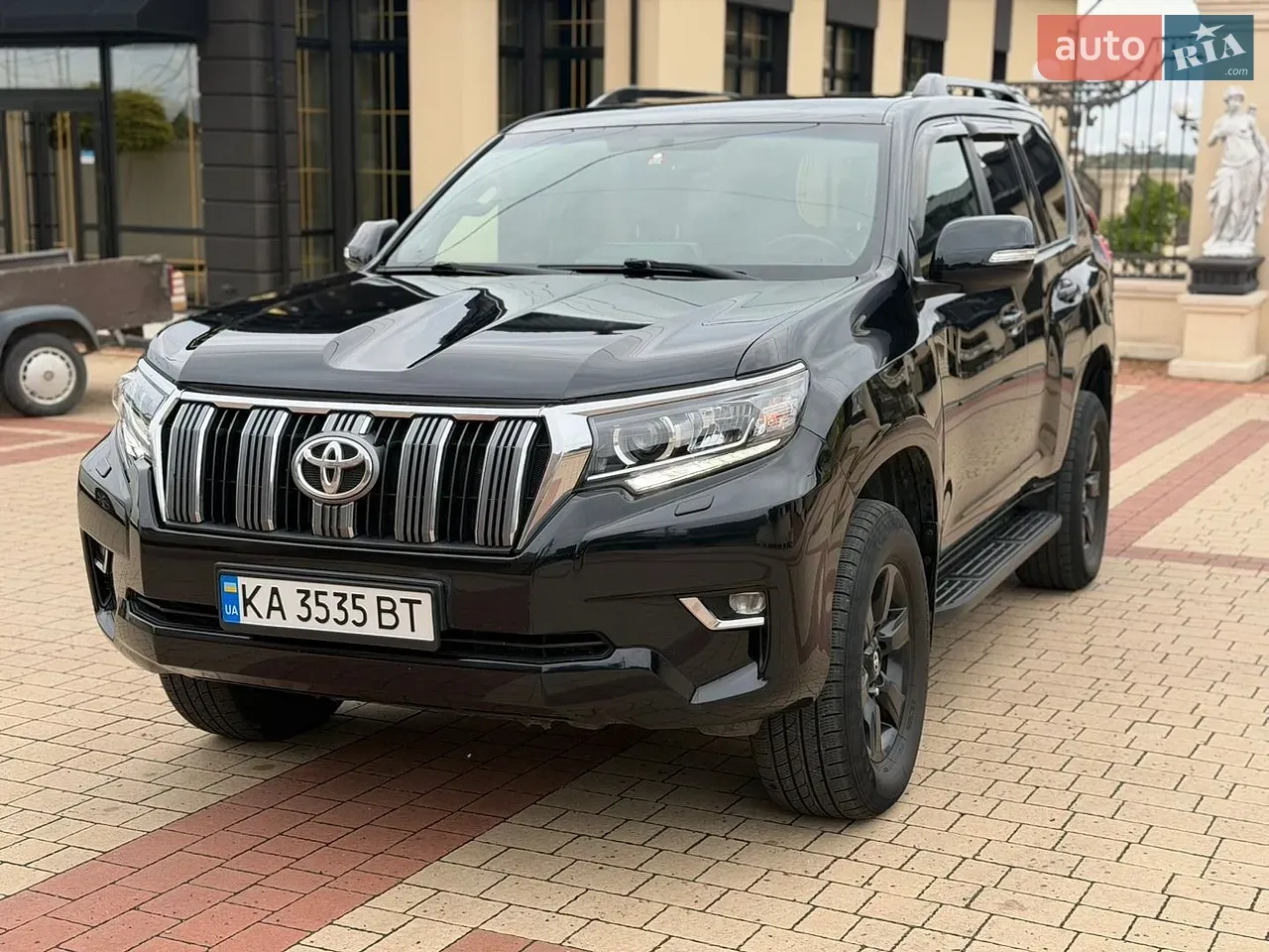 Toyota Land Cruiser Prado 2014 photo 2