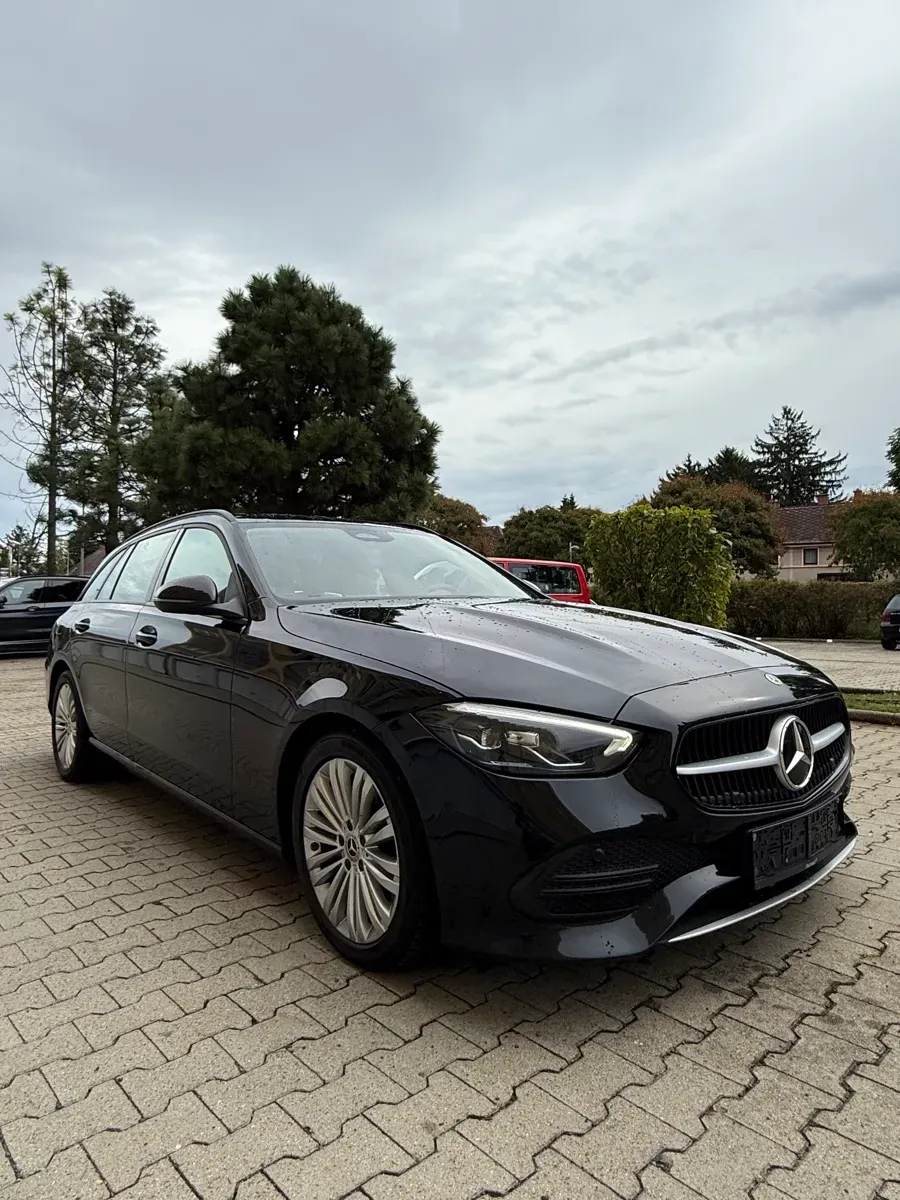 Mercedes-Benz C-Class 2022 photo 3