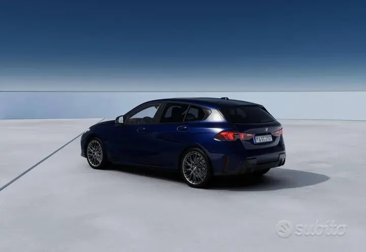 BMW 1 Series 2023 photo 2