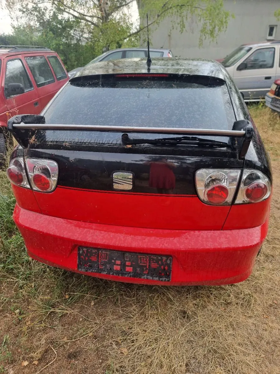Seat Leon 2002 photo 3