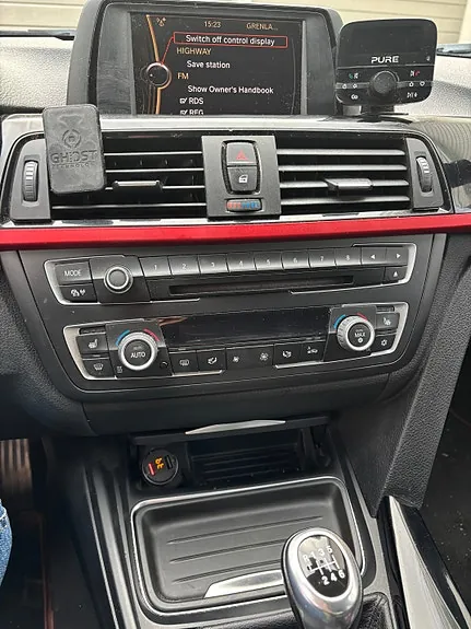 BMW 318D 2012 photo 5