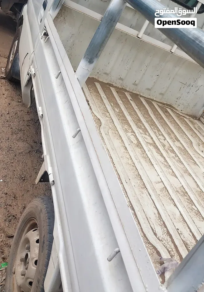 Suzuki Carry 2000 photo 2