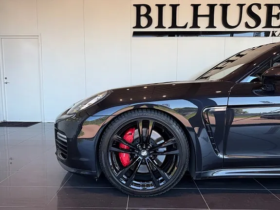 Porsche Panamera Gts 2014 photo 5