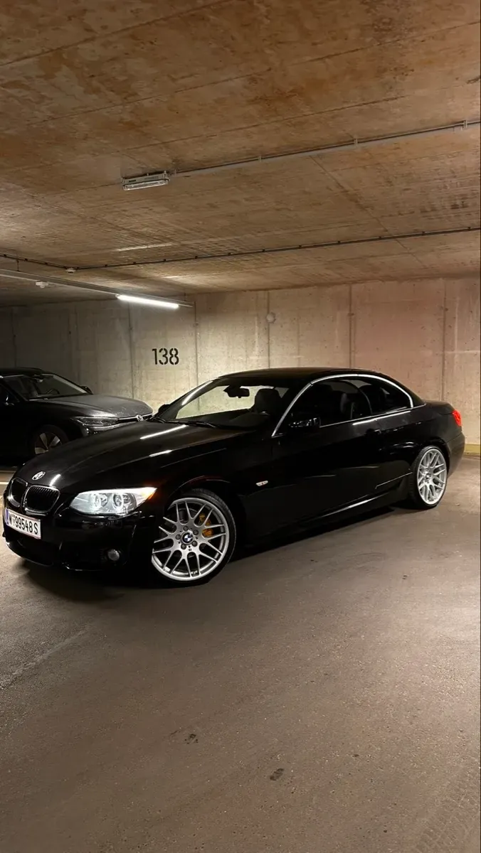 BMW 3 Series 2012 photo 3