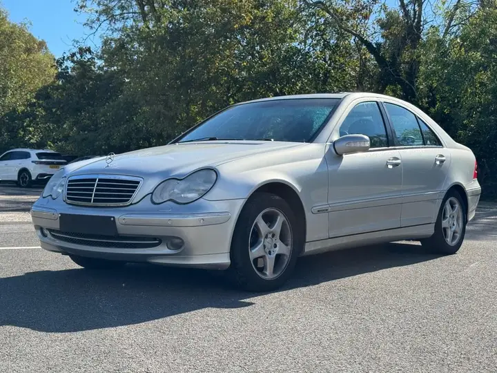 Mercedes-Benz C-Class 2001 photo 3