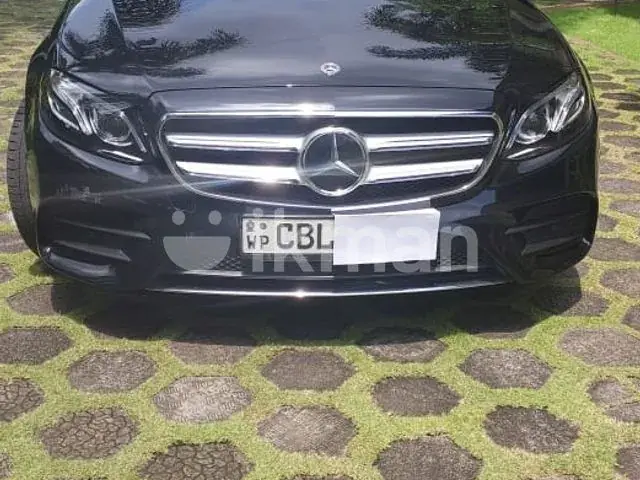 Mercedes-Benz E180