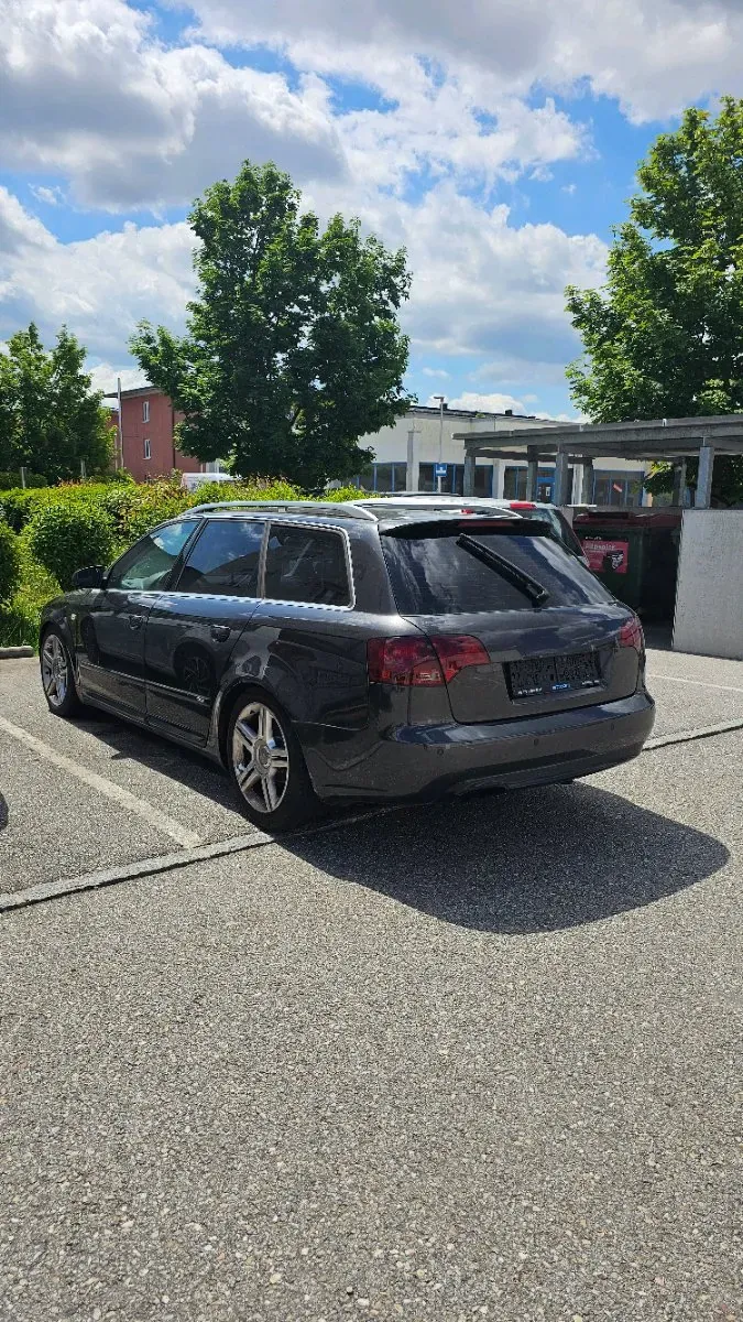 Audi A4 2006 photo 2