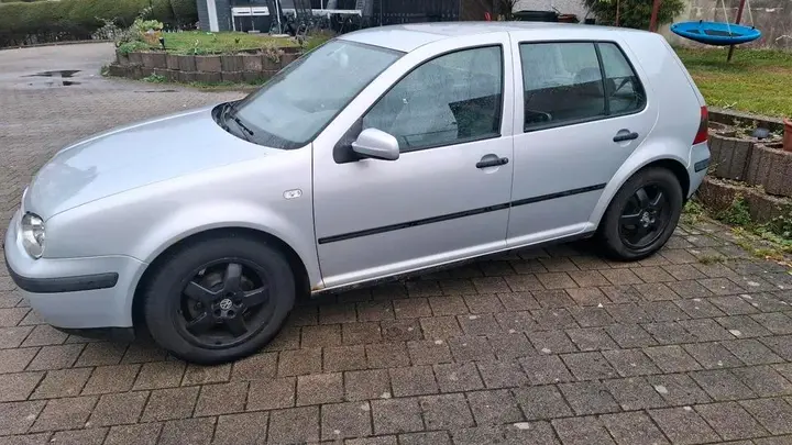 Volkswagen Golf 4