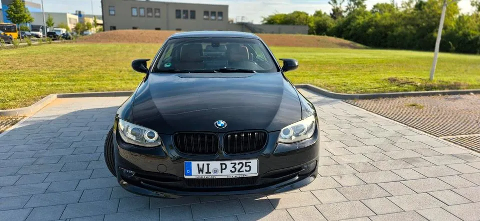 BMW E93