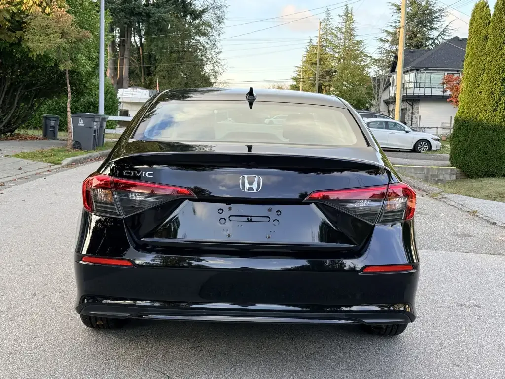 Honda Civic 2022 photo 3