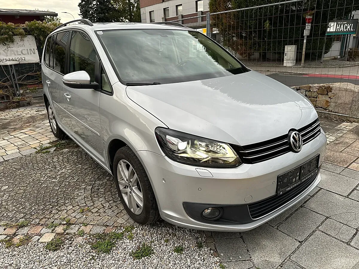 Volkswagen Touran 2015 photo 3