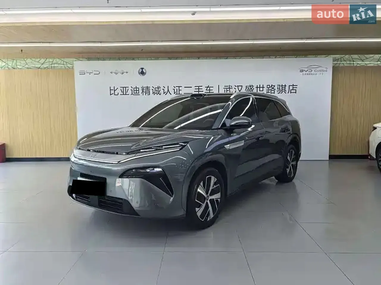 BYD Tang L