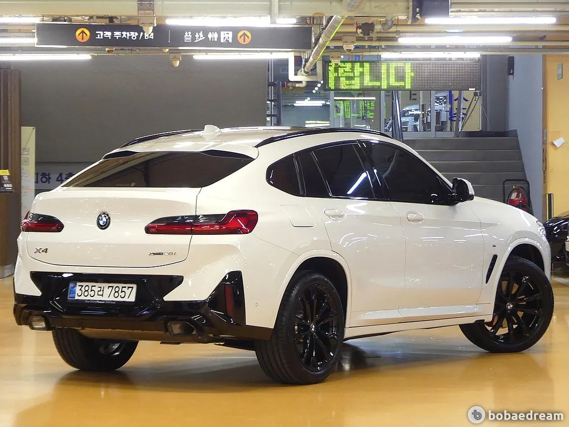 BMW X4 2025 photo 3