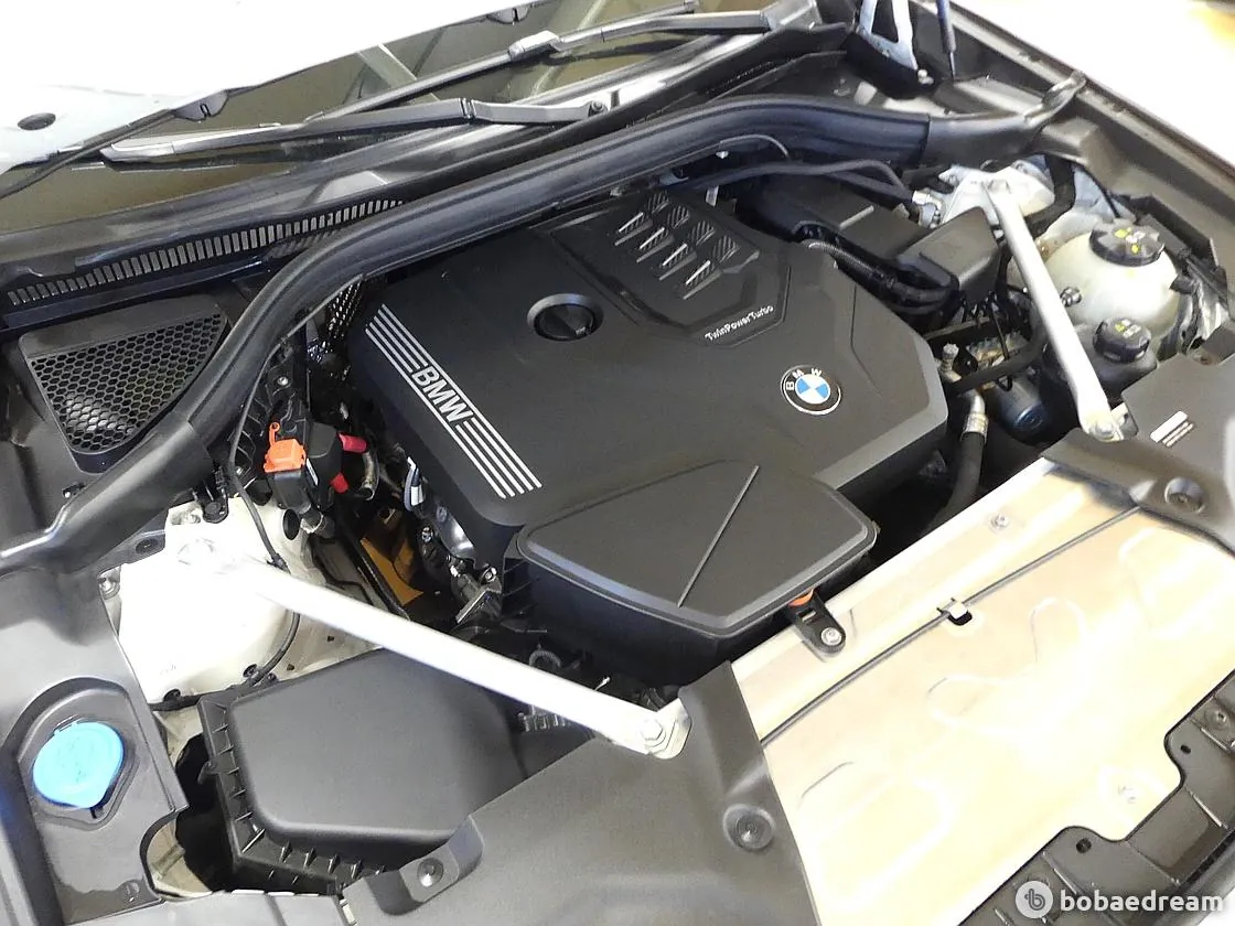 BMW X4 2025 photo 5