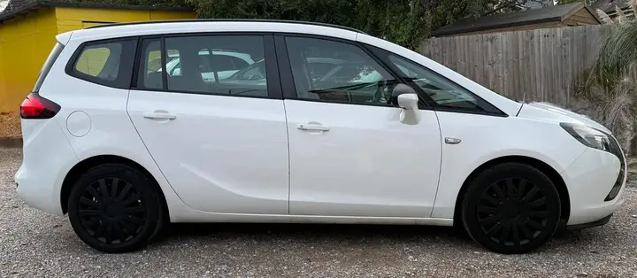 Vauxhall Zafira 2015 photo 5