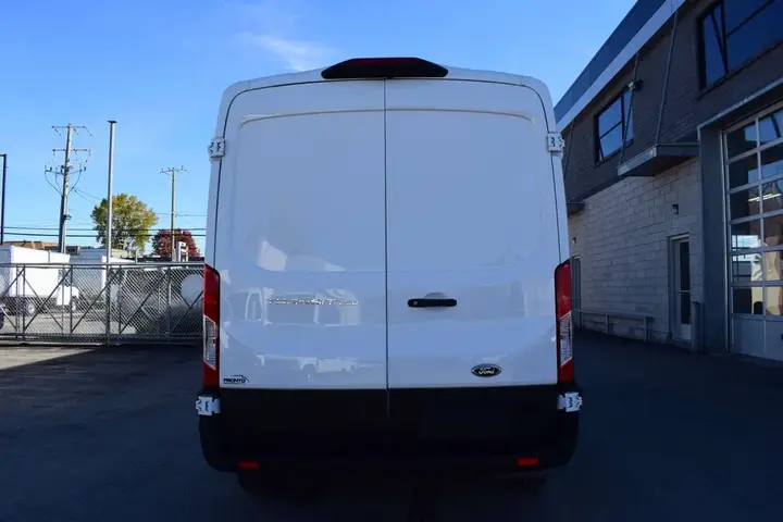 Ford Transit Cargo 2024 photo 5