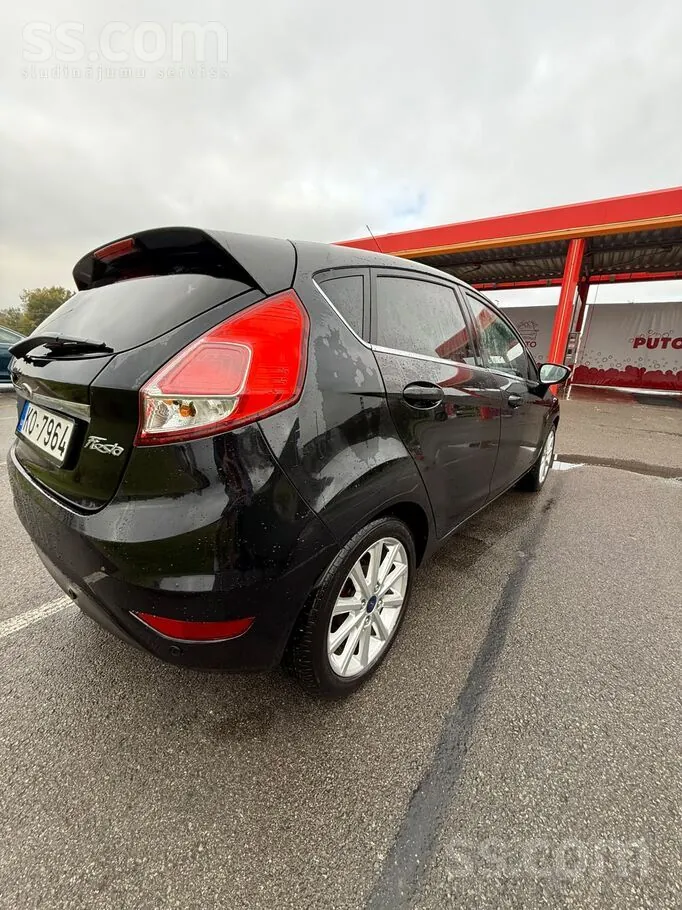 Ford Fiesta 2016 photo 3