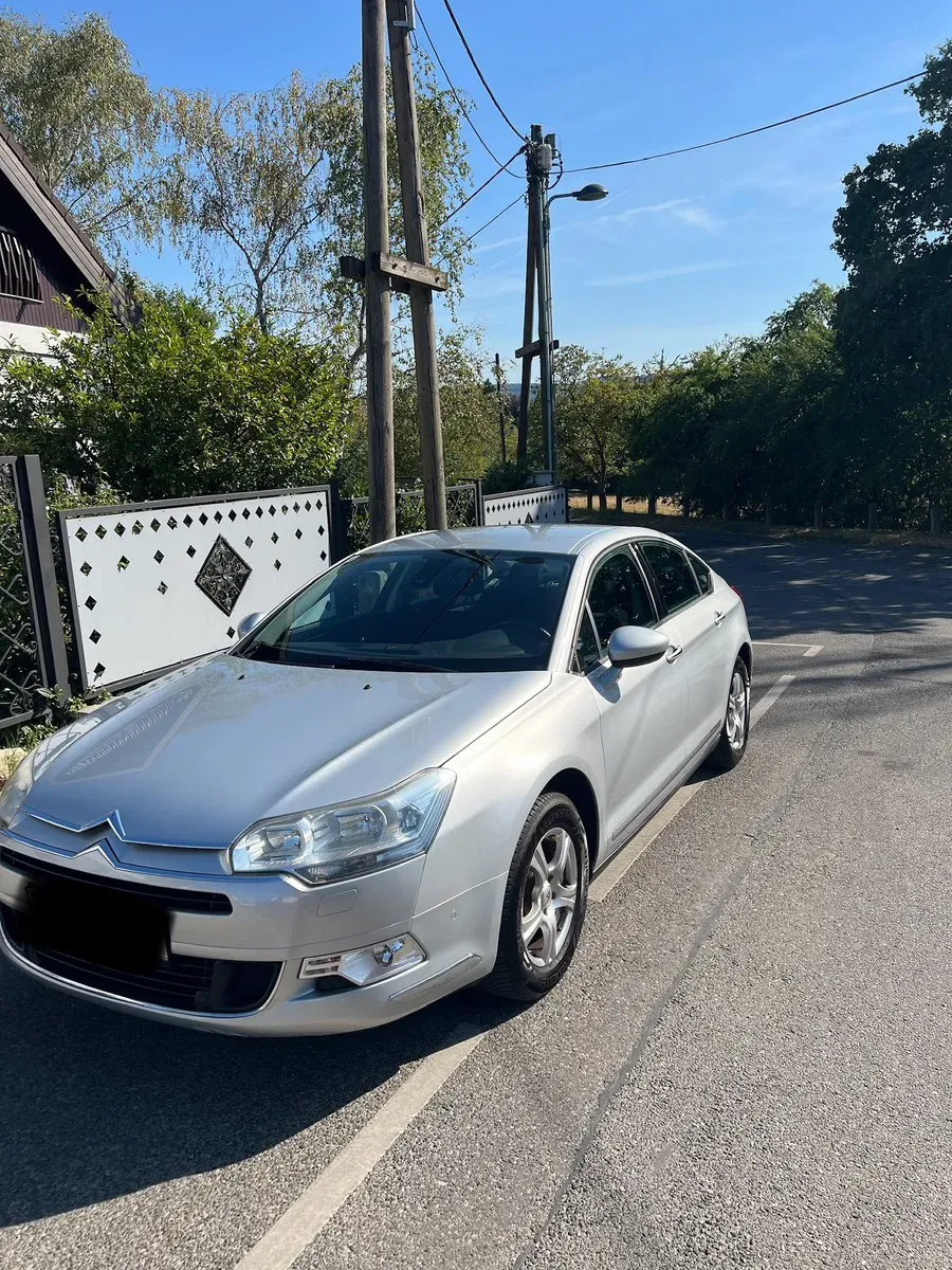 Citroen C5 2010 photo 2