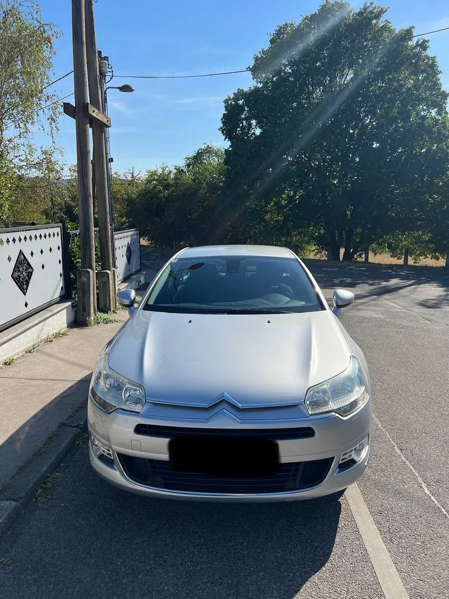 Citroen C5 2010 photo 3