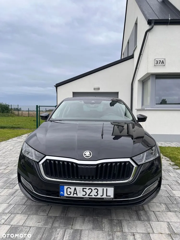 Skoda Octavia 2023 photo 2