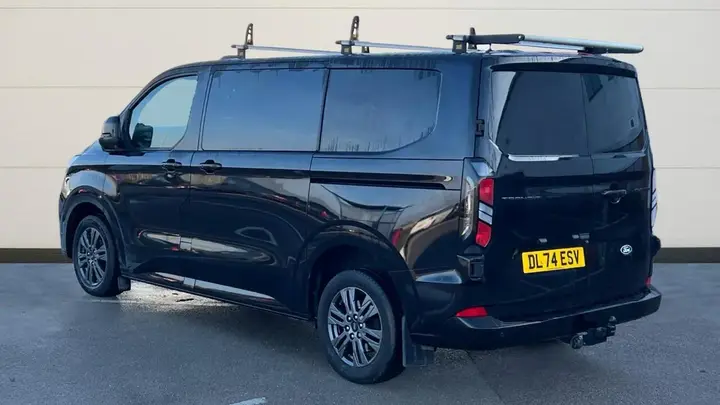 Ford Transit Custom 2025 photo 2