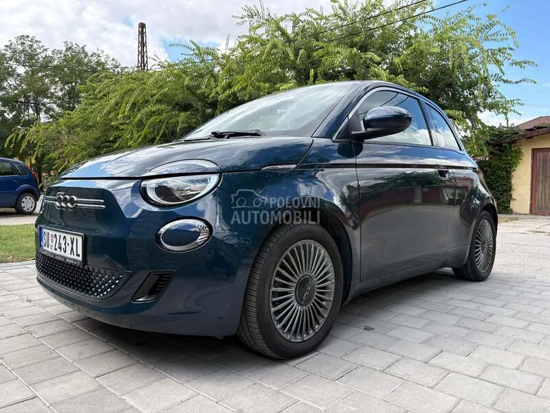Fiat 500E 2020 photo 2