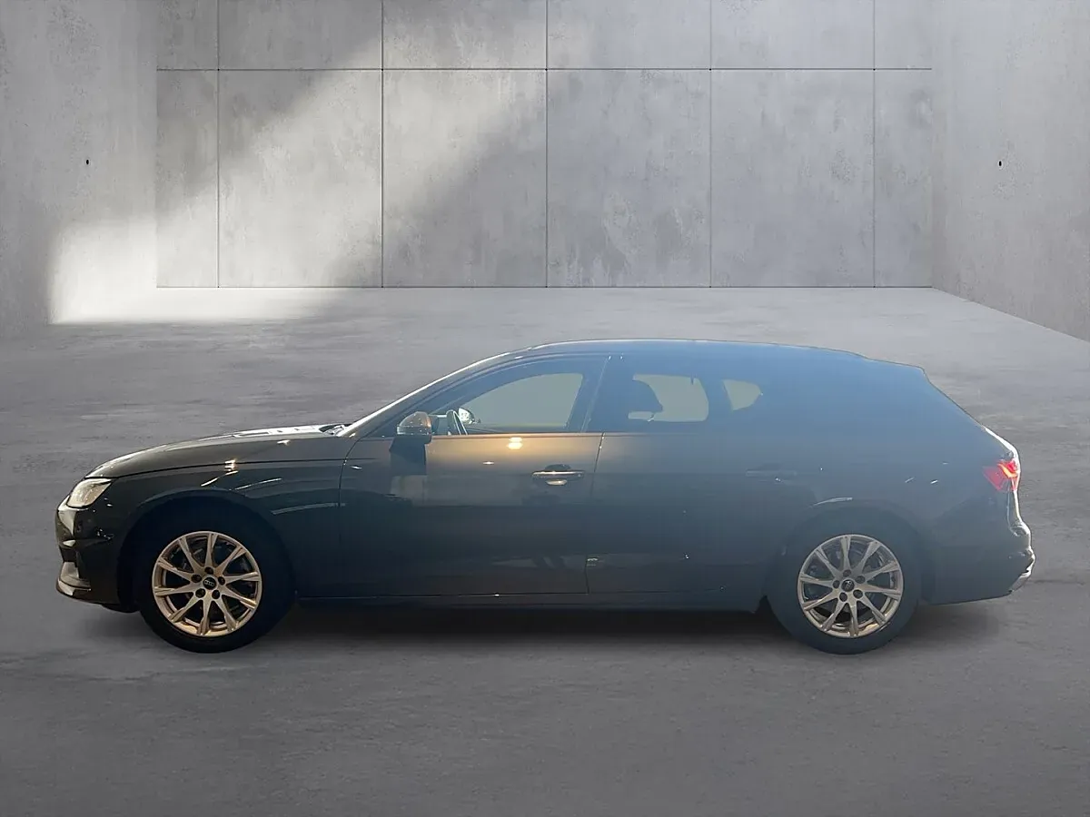 Audi A4 2024 photo 2