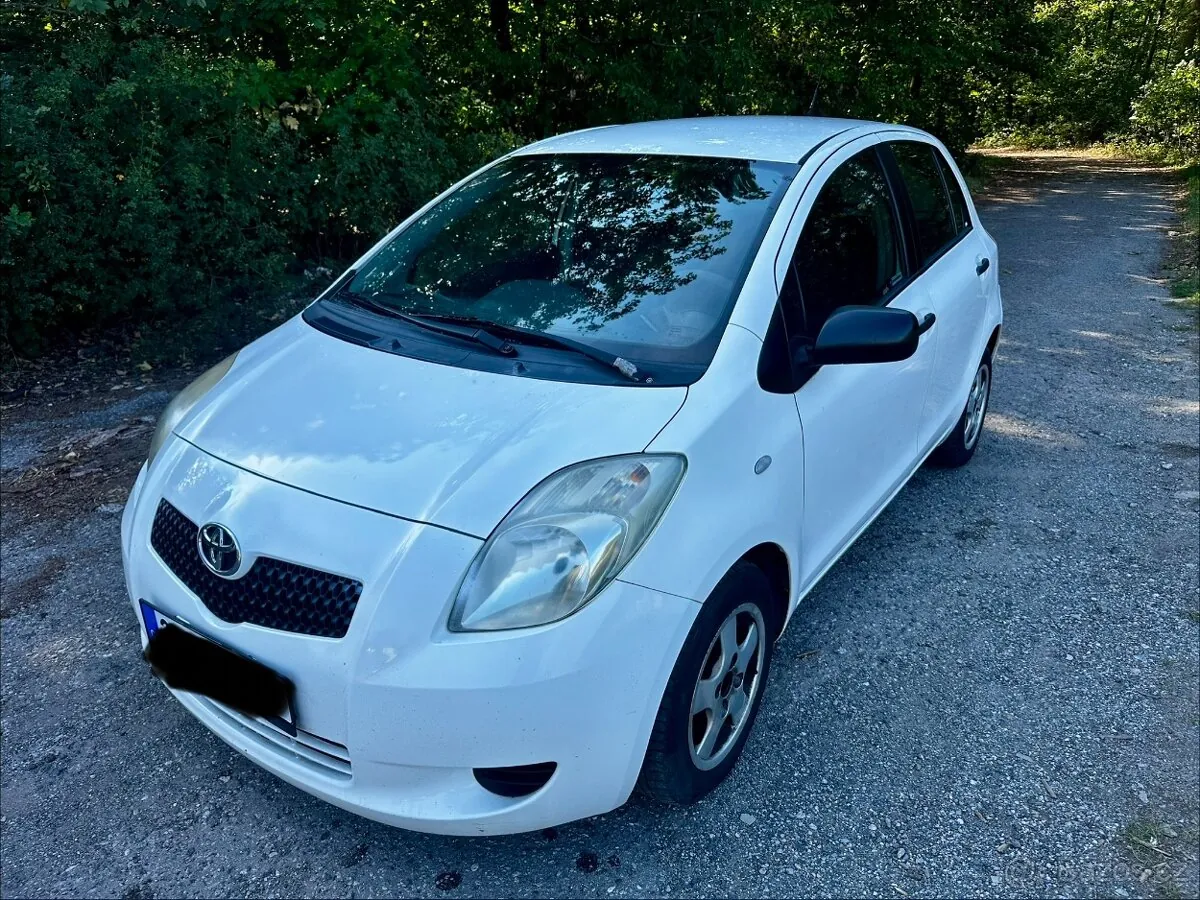 Toyota Yaris 2007 photo 2