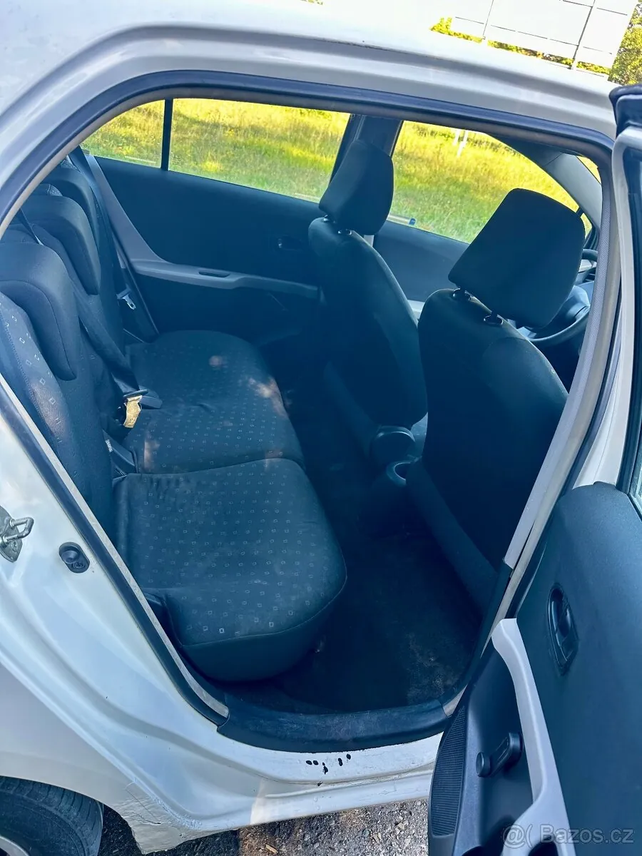 Toyota Yaris 2007 photo 5