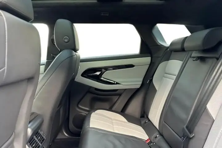 Land Rover Range Rover Evoque 2025 photo 5
