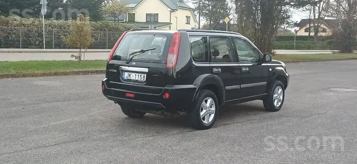 Nissan X-Trail 2004 photo 4