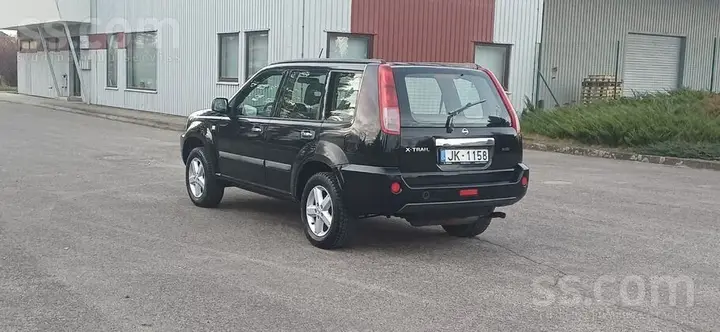 Nissan X-Trail 2004 photo 3