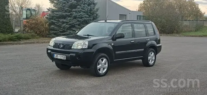 Nissan X-Trail 2004 photo 2