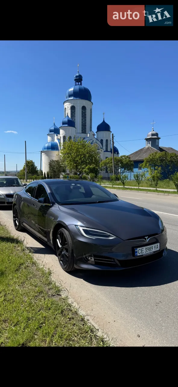 Tesla Model S 2018 photo 2