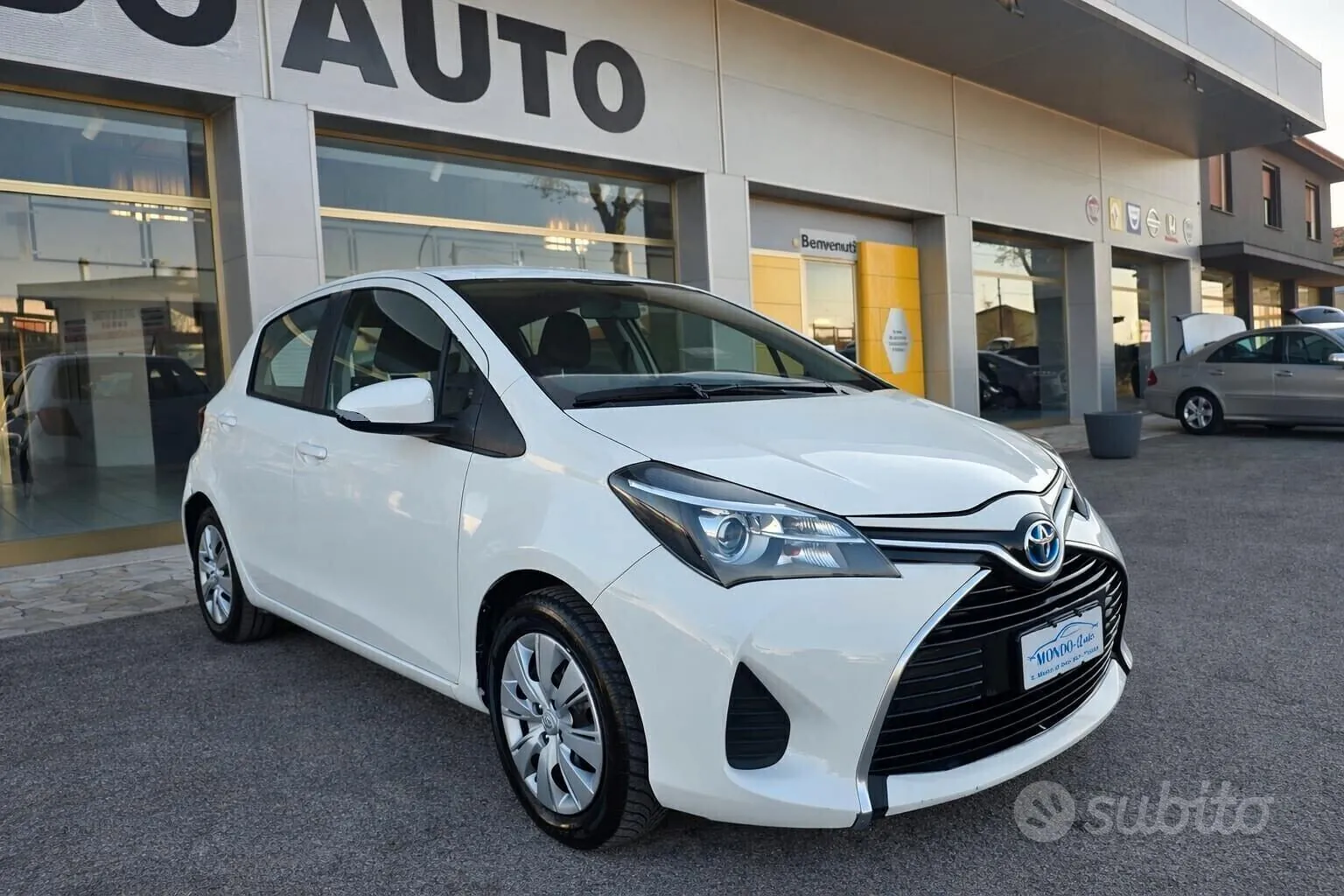 Toyota Yaris 2017 photo 2
